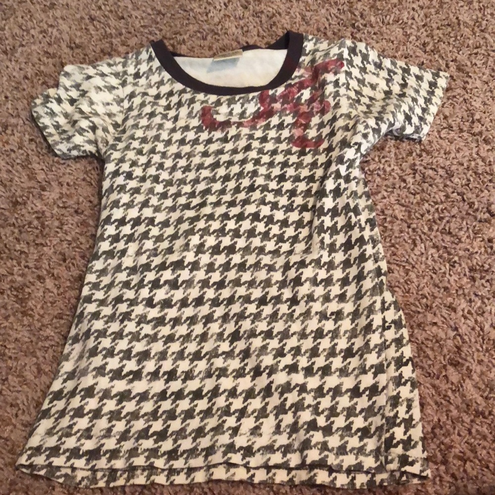 Woman’s Like new Alabama T-shirt